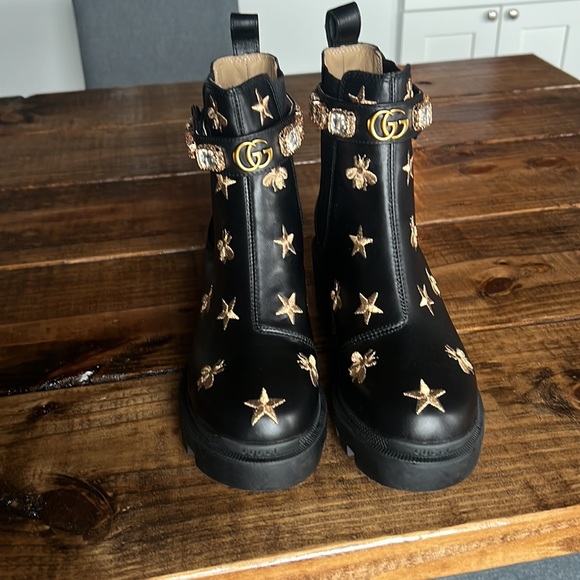 gucci boots - Picture 1 of 3